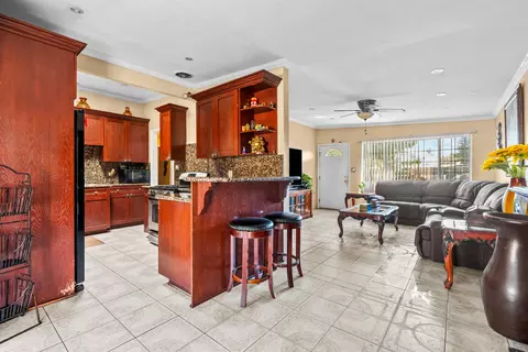 12745 Weidner St, Pacoima, CA 91331 photo 7