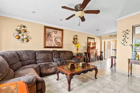 12745 Weidner St, Pacoima, CA 91331 photo 9