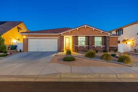 39126 Forsythia Ln, Palmdale, CA 93551
