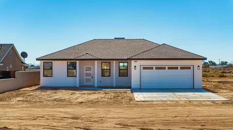 8206 Olivo Dr, California City, CA 93505