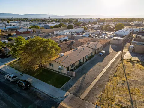 45133 Spearman Ave, Lancaster, CA 93534 photo 4