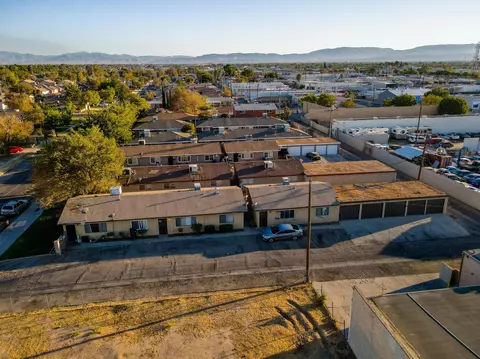 45133 Spearman Ave, Lancaster, CA 93534 photo 5