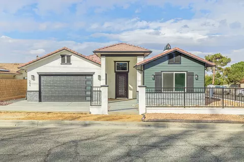 5629 Avenue M-8 W, Lancaster, CA 93536