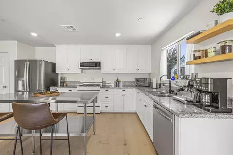 Kitchen - 3625 Garnet Ln, Lancaster, CA 93535 photo 1 of 4