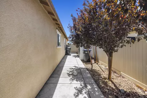 Exterior - 3625 Garnet Ln, Lancaster, CA 93535 photo 1 of 8