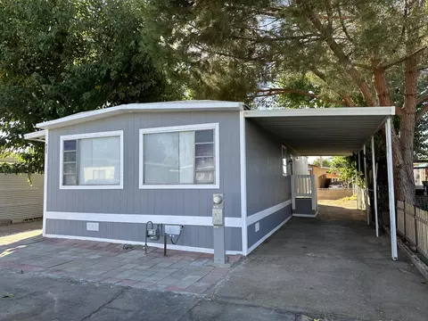 1449 Avenue I E #SPC B22, Lancaster, CA 93535