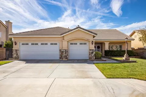 44537 37th St W, Lancaster, CA 93536