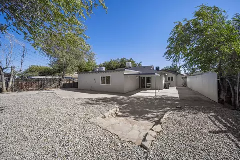 38557 33rd St E, Palmdale, CA 93550 photo 35