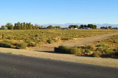 68 Th St E Ave E-1, Lancaster, CA 93535
