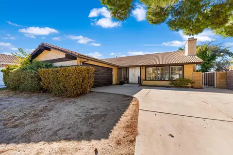 44661 Calston Ave, Lancaster, CA 93535