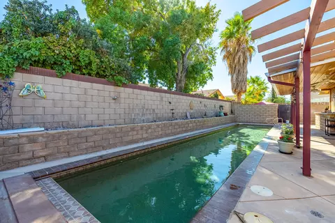 Exterior - 44050 Andale Ave, Lancaster, CA 93535 photo 7 of 7