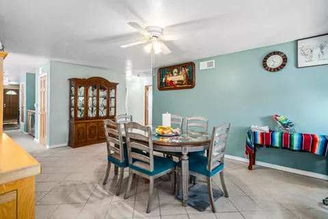 Dining - 44050 Andale Ave, Lancaster, CA 93535 photo 3 of 3