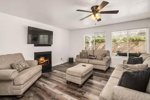 Living - 45638 Barham Ave, Lancaster, CA 93534 photo 4 of 5