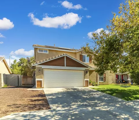 Exterior - 45638 Barham Ave, Lancaster, CA 93534 photo 3 of 10