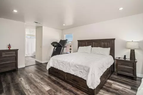 Bedroom - 45638 Barham Ave, Lancaster, CA 93534 photo 2 of 5