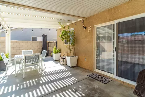 Exterior - 45638 Barham Ave, Lancaster, CA 93534 photo 4 of 10
