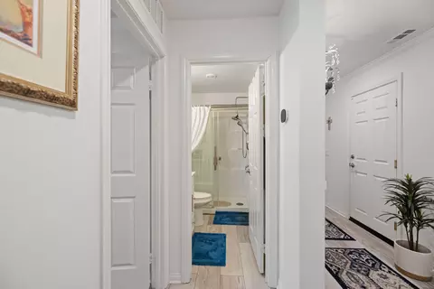 Entry Way - 6320 Pondera St, Lancaster, CA 93536 photo 3 of 5