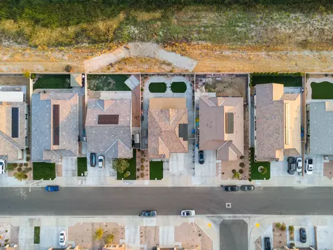 View/Area - 6320 Pondera St, Lancaster, CA 93536 photo 2 of 3