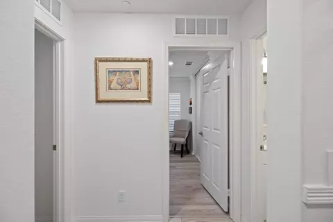 Entry Way - 6320 Pondera St, Lancaster, CA 93536 photo 2 of 5