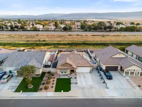 View/Area - 6320 Pondera St, Lancaster, CA 93536 photo 1 of 3