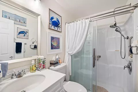 Bath - 6320 Pondera St, Lancaster, CA 93536 photo 1 of 3