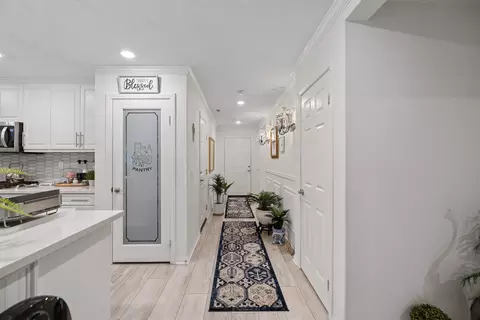 Entry Way - 6320 Pondera St, Lancaster, CA 93536 photo 5 of 5