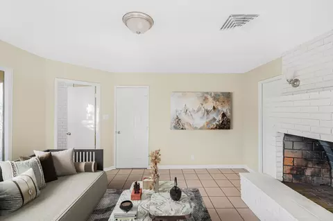 44434 3rd St E, Lancaster, CA 93535 photo 10