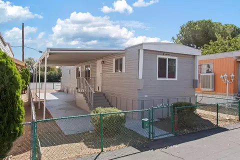 37311 47th St #18, Palmdale, CA 93552