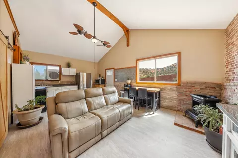 1740 B Rebel Rd, Acton, CA 93510 photo 3