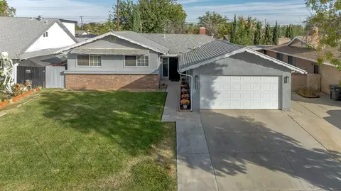 549 Avenue J10 W, Lancaster, CA 93534