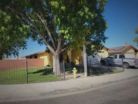 44801 Logue Ave, Lancaster, CA 93535