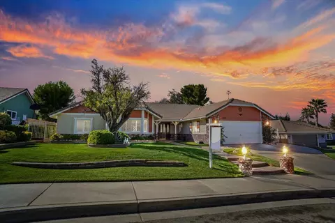 41621 Crispi Ln, Quartz Hill, CA 93536