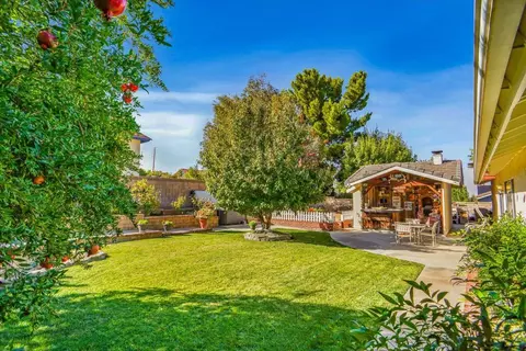 41621 Crispi Ln, Quartz Hill, CA 93536 photo 25