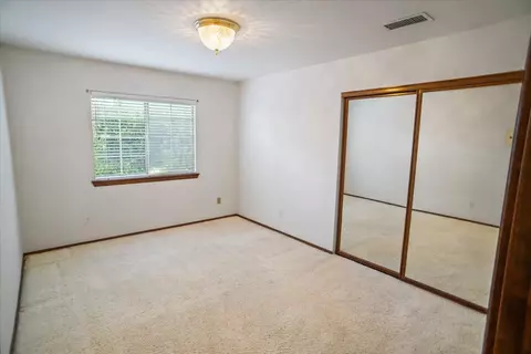 41621 Crispi Ln, Quartz Hill, CA 93536 photo 17