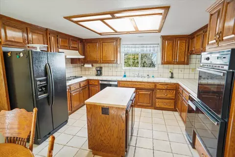 41621 Crispi Ln, Quartz Hill, CA 93536 photo 9