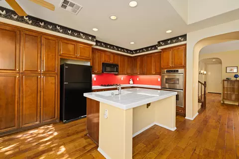 Kitchen - 4730 Spur Ave, Lancaster, CA 93536 photo 2 of 2