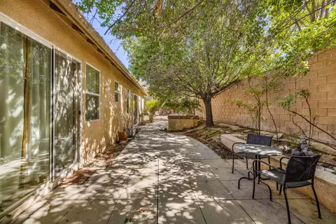 Exterior - 4730 Spur Ave, Lancaster, CA 93536 photo 5 of 5