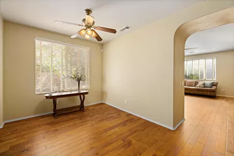Entry Way - 4730 Spur Ave, Lancaster, CA 93536 photo 2 of 4