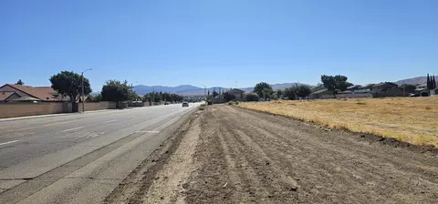Avenue R4 / 30th St E, Palmdale, CA 93550 photo 3