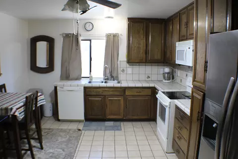 Kitchen - 1109 Nugent St E, Lancaster, CA 93535 photo 2 of 3