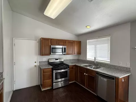 6028 Avenue J4, Lancaster, CA 93536 photo 8