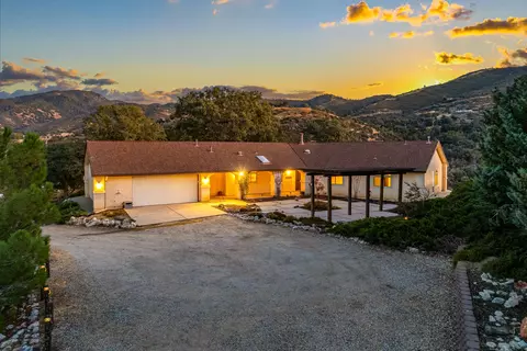 22633 Courtlandt Ct, Tehachapi, CA 93561