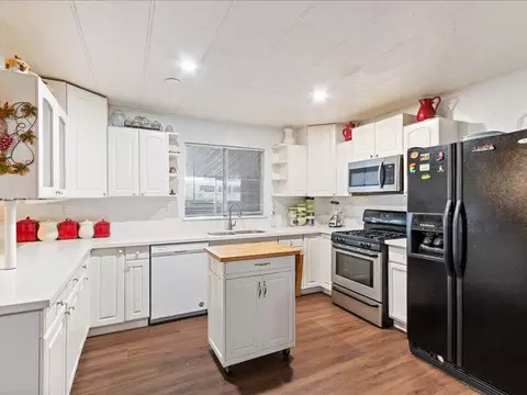 43850 20th St E #42, Lancaster, CA 93535 photo 8