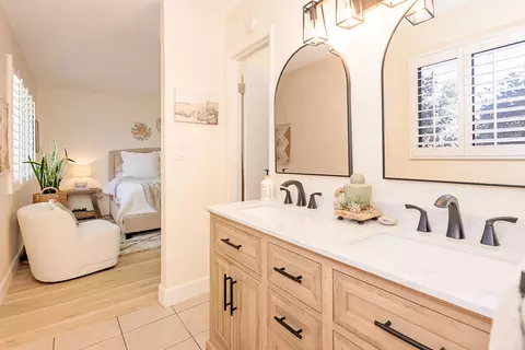 Bath - 643 Ave J 9 E, Lancaster, CA 93535 photo 3 of 3