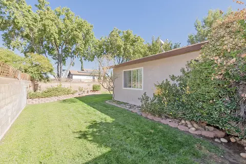 Exterior - 643 Ave J 9 E, Lancaster, CA 93535 photo 12 of 14