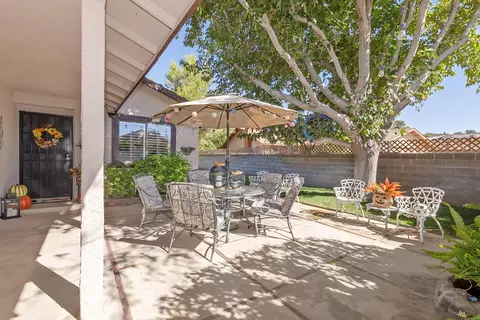Exterior - 643 Ave J 9 E, Lancaster, CA 93535 photo 4 of 14