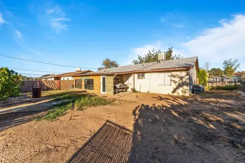 Exterior - 12651 Daisy St, Boron, CA 93516 photo 7 of 10