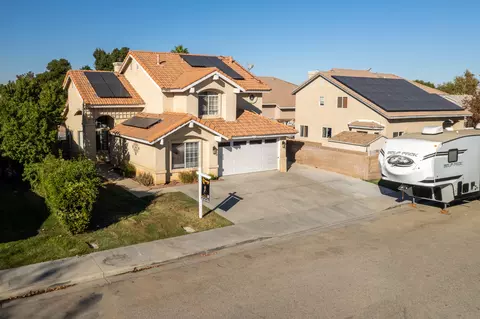 View/Area - 1757 Mesa Dr, Lancaster, CA 93535 photo 2 of 2