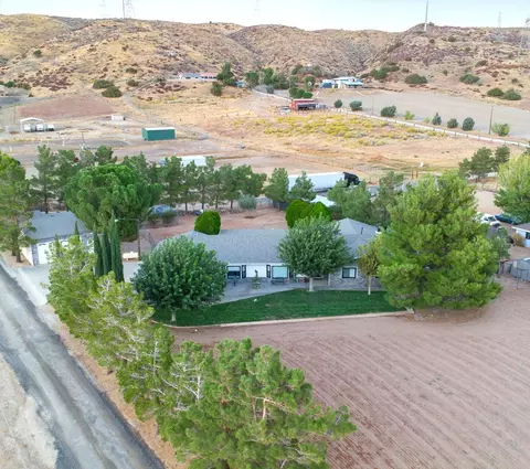 5703 Elizabeth Lake Rd, Leona Valley, CA 93551