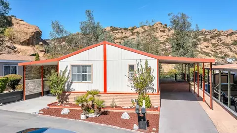 24425 Woolsey Canyon Rd #SPC 87, Canoga Park, CA 91304